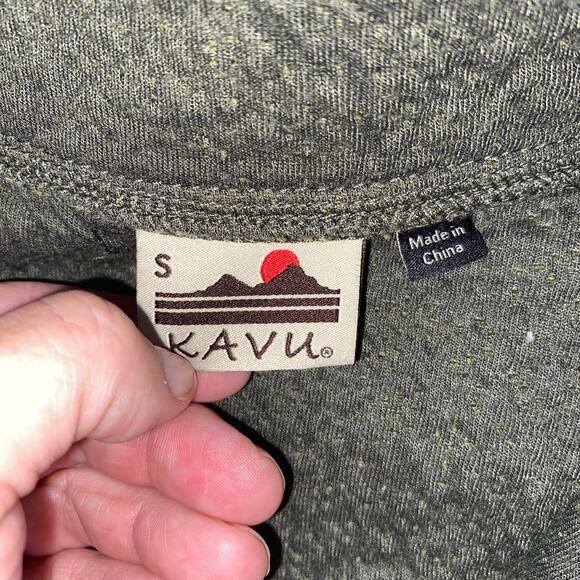 KAVU Pullover Top S Green Black Thumbholes Hiking Outdoor Layer Casual Trailwear - Picture 3 of 8